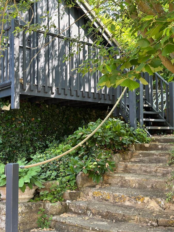 Larkham Loft Apartment Teffont Magna ภายนอก รูปภาพ